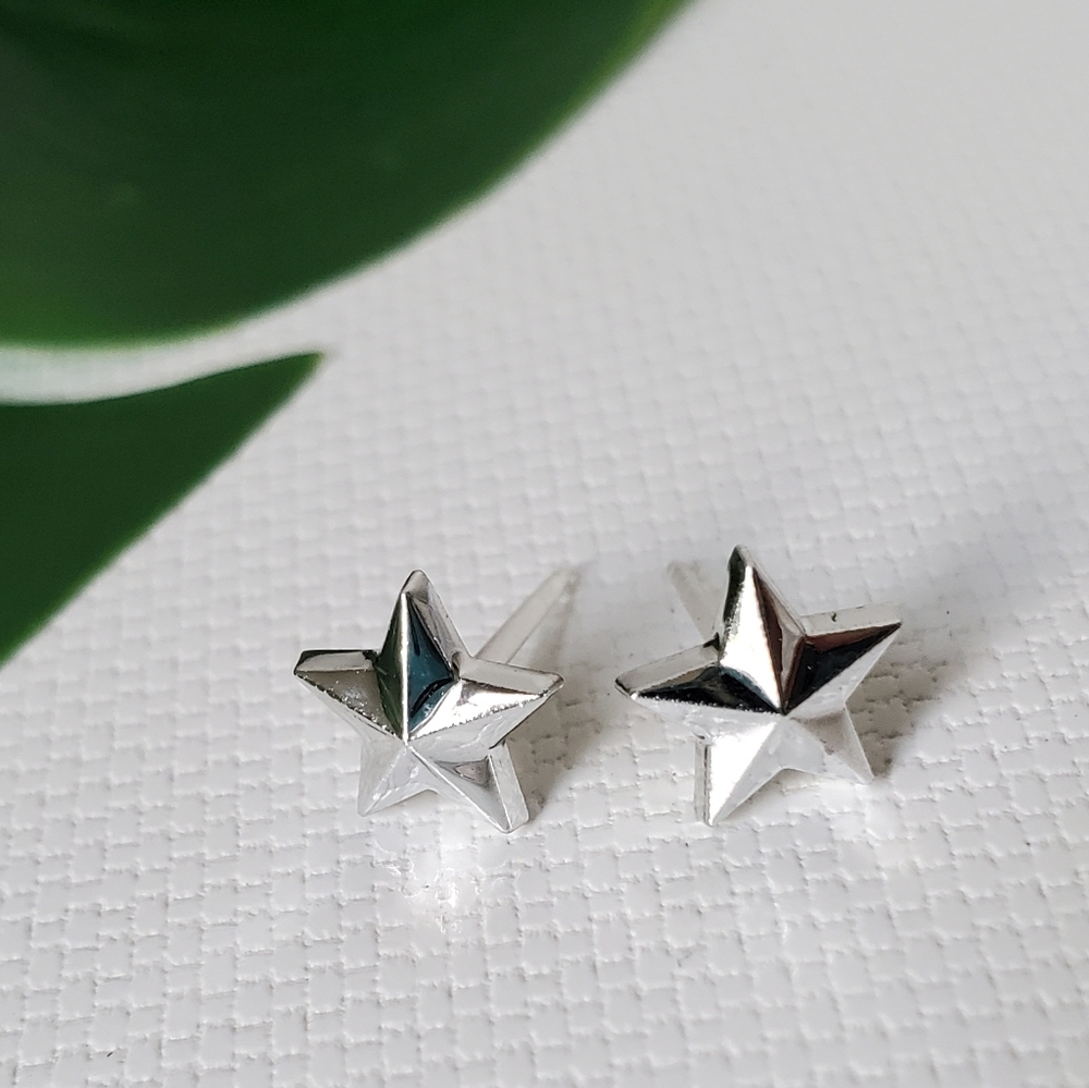 Star Hypoallergenic Plastic Tiny Studs Earrings
